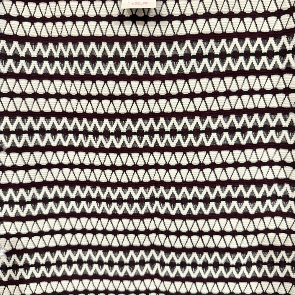 Express Women's Black and White Patterned Skirt - Picture 2 of 3